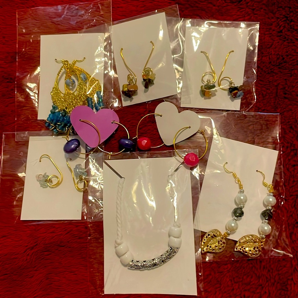 ❤️NWT❤️Handcrafted Earrings